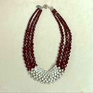Elegant necklace